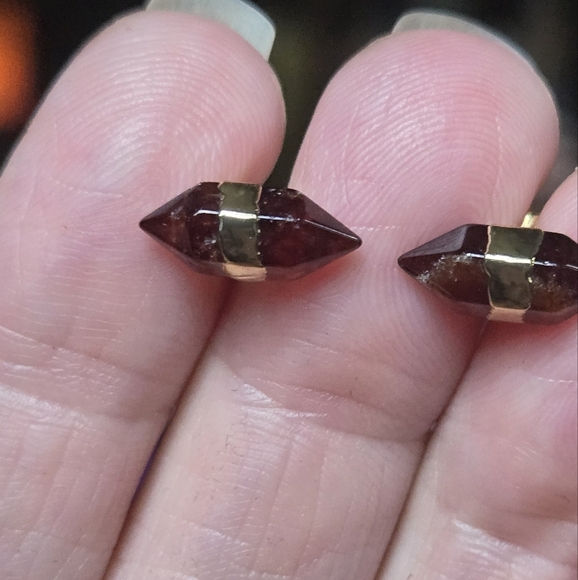 Garnet natural crystal gemstone pillar sterling & gold earrings - Picture 6 of 9